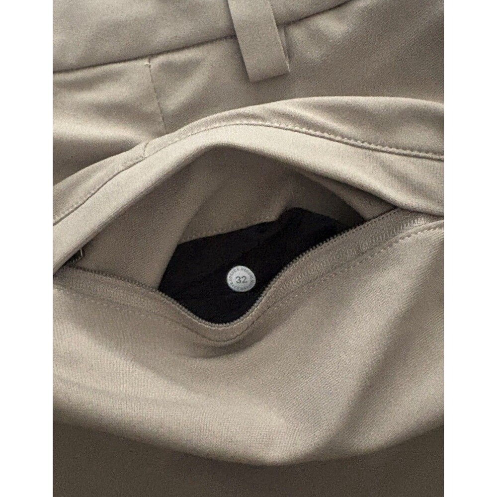 Lululemon Men’s Commission Fit Warpstream 32x30 Khaki Long Pants M5710S - Picture 3 of 3
